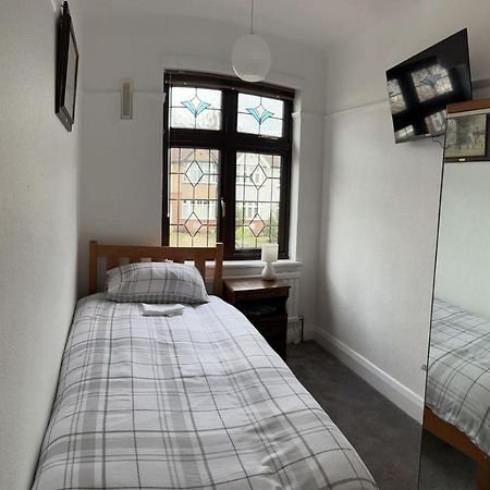 Amazing And Romantic O2 Arena 4 Bedrooms House Free Parking Londyn Zewnętrze zdjęcie