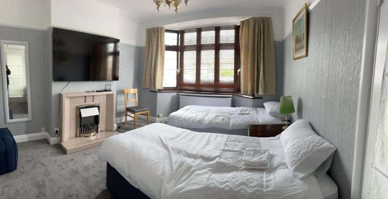 Amazing And Romantic O2 Arena 4 Bedrooms House Free Parking Londyn Zewnętrze zdjęcie