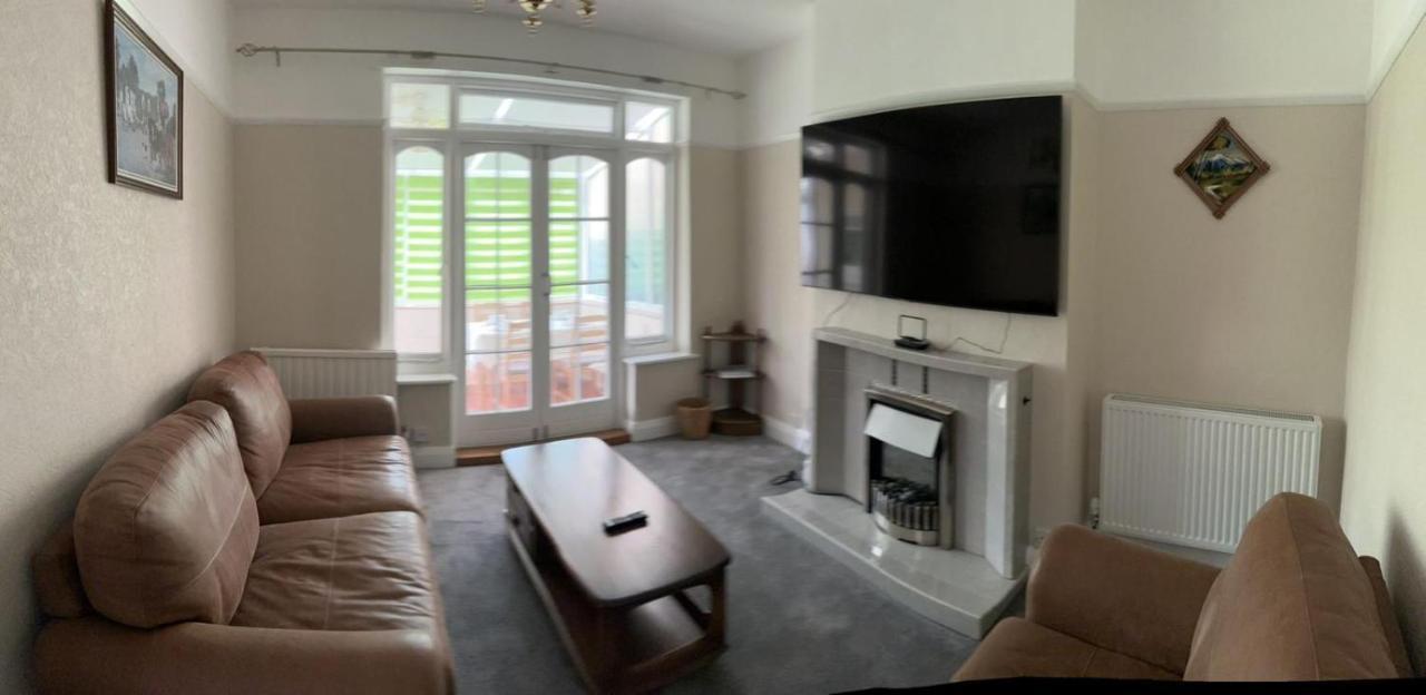 Amazing And Romantic O2 Arena 4 Bedrooms House Free Parking Londyn Zewnętrze zdjęcie