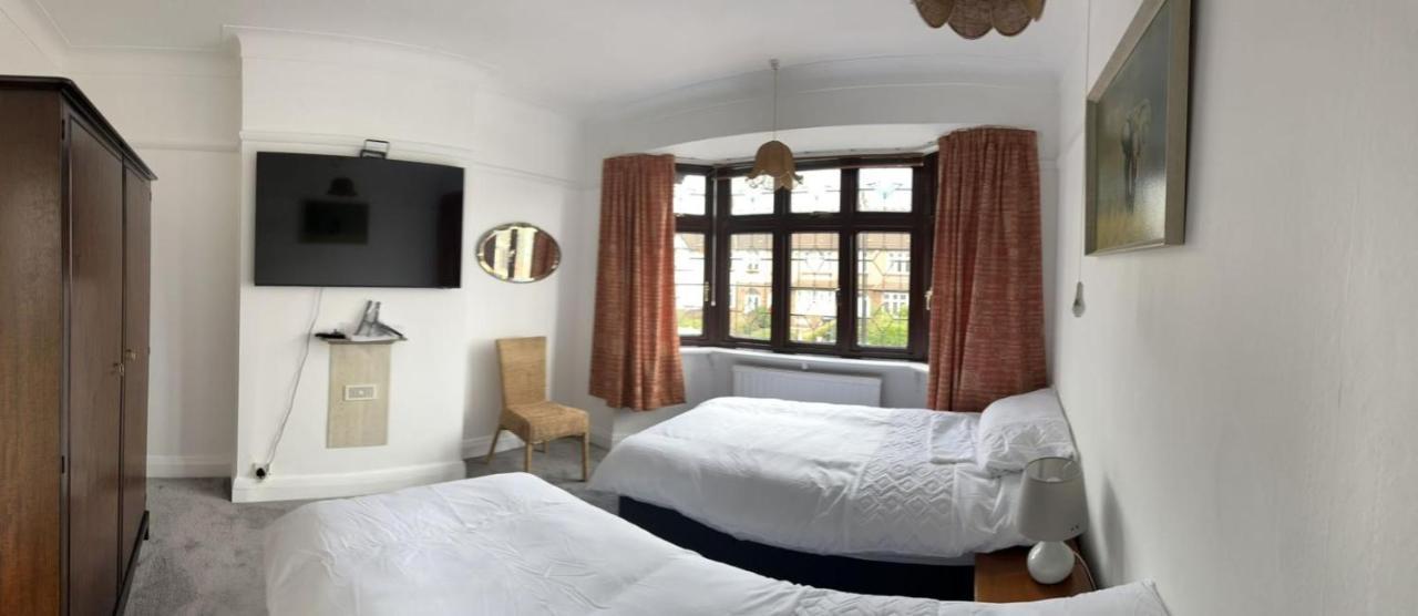 Amazing And Romantic O2 Arena 4 Bedrooms House Free Parking Londyn Zewnętrze zdjęcie